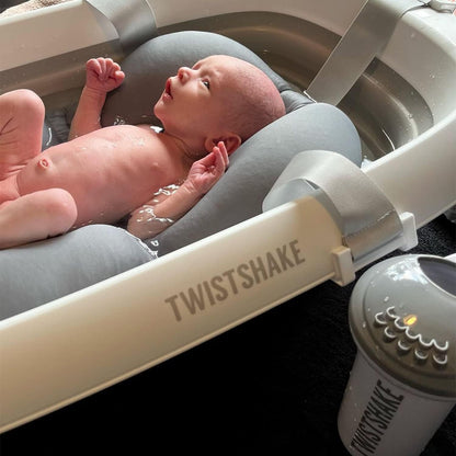 Twistshake Baby Bad Kit - Set van 4|Opvouwbaar Badje + Kussen + Bad Beker + 8x Herbruikbare Knijpzakjes van 220ml |Lichtgewicht- Draagbaar- Gemakkelijk Schoon Te Maken|Ergonomisch Ontwerp|BPA/BPS Vrij