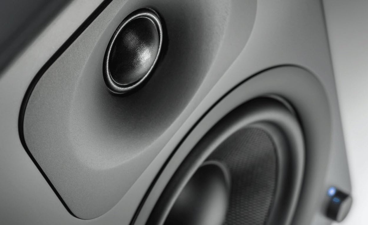 wavemaster TWO PRO stone gray – luidsprekersysteem (110 Watt) met Bluetooth streaming, digitale poorten en IR-afstandsbediening actieve boxen gebruik voor tv/tablet/smartphone, donkergrijs (66352)