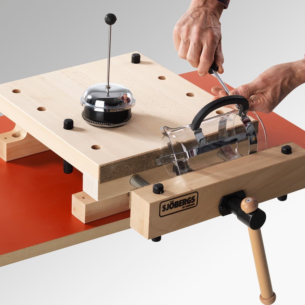 Sjöbergs SJO-66690K Smart Workstation Pro Bankschroef, 4,13 cm dik beukenblad, mini-werkbank, kurkkkaken, draagbare hardhoutklem voor houtbewerking, werkoppervlakte van 53 x 37 cm