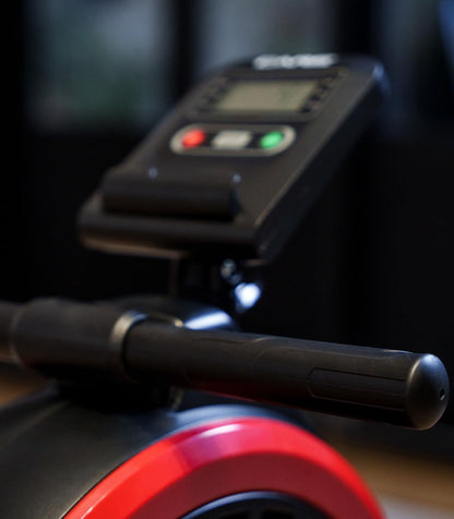Care Fitness - Rowing machine - Elancy - Non-slip pedals - Silent magnetic brake - 16 resistance levels - 7 functions - QUORE