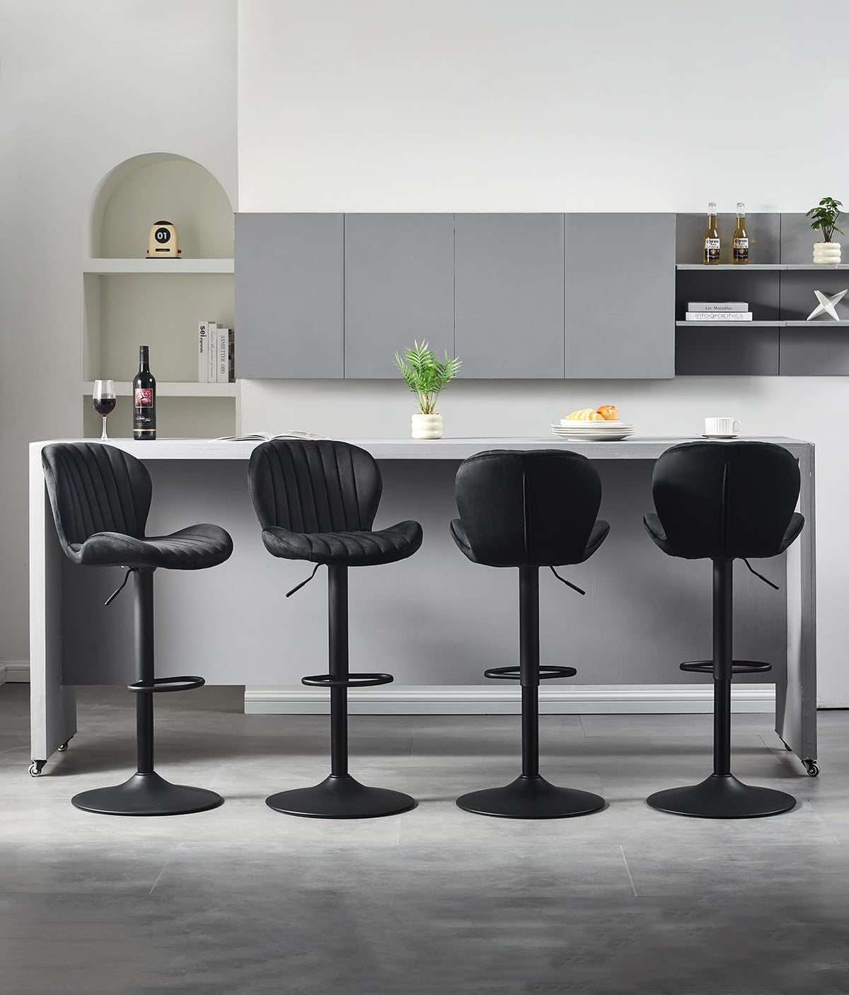 TUKAILAI Barkruk, set van 2 van fluweel, barstoel, in hoogte verstelbaar, 360 graden draaibaar, kruk met rugleuning, voetensteun, metalen frame, gevoerde keukenkruk, barstoel voor keukenbars, zwart