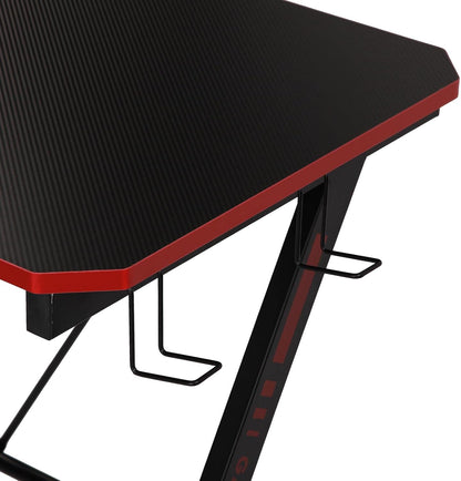 Versa Pablo Computer Bureau Tafel, Slaapkamer of Studie Tafel. Gaming tafel, Helm- en drankhouder, Afmetingen (H x B x H) 76 x 60 x 120 cm, Hout en Metaal, Kleur Zwart en rood