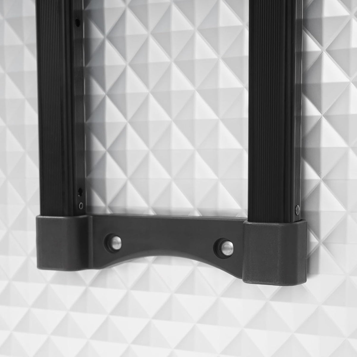 OUKANING Professional Makeup Case Trolley with Lock 3 Drawers and Telescopic Handle Shockproof Aluminium Cosmetic Case with 4 Wheels for Makeup Artists Travel Salon (Silver, Water Cube Pattern - QUORE