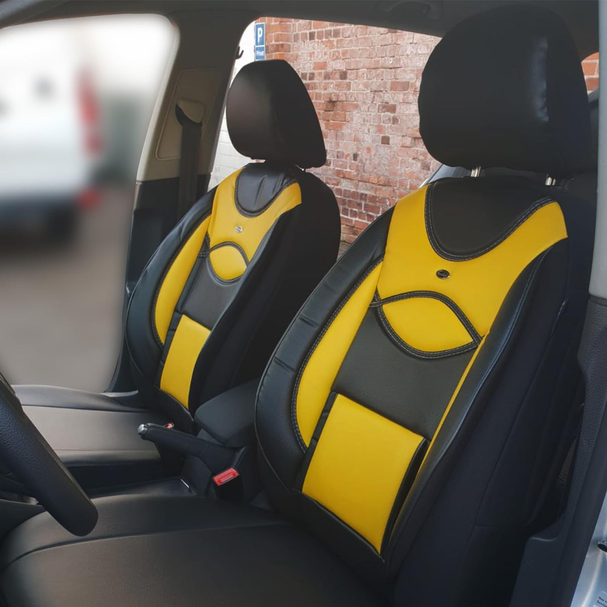 BREMER SITZBEZÜGE Autostoelhoezen van kunstleer, compatibel met VW Golf 4 bestuurders en passagiers vanaf 1997-2006, textielleer, set van 2 autostoelhoezen in zwart/geel (D105)
