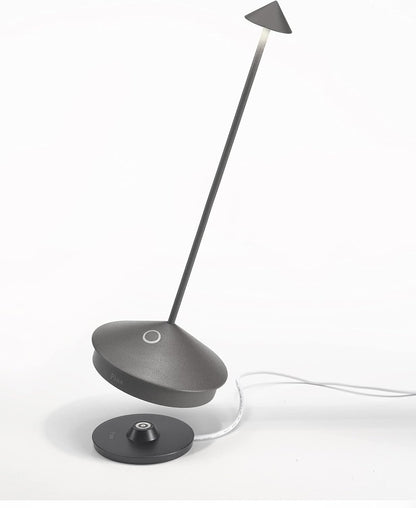 Zafferano Pina Pro, oplaadbare draadloze LED tafellamp, dimmer touch 2700K, IP54 binnen/buiten gebruik, lange levensduur van de batterij, aluminium behuizing, H29cm - Donkergrijs