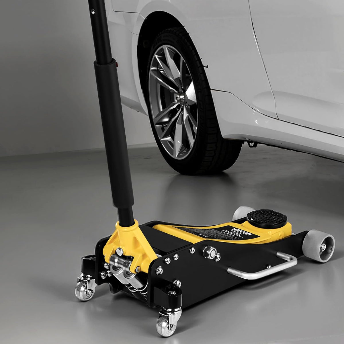 VEVOR Low Profile Trolley Jack with 360° Wheels, 2.5 T, Quick Piston Pump, 95-475 mm Lift Height, Hydraulic Jack for Compact SUVs, Yellow + Black