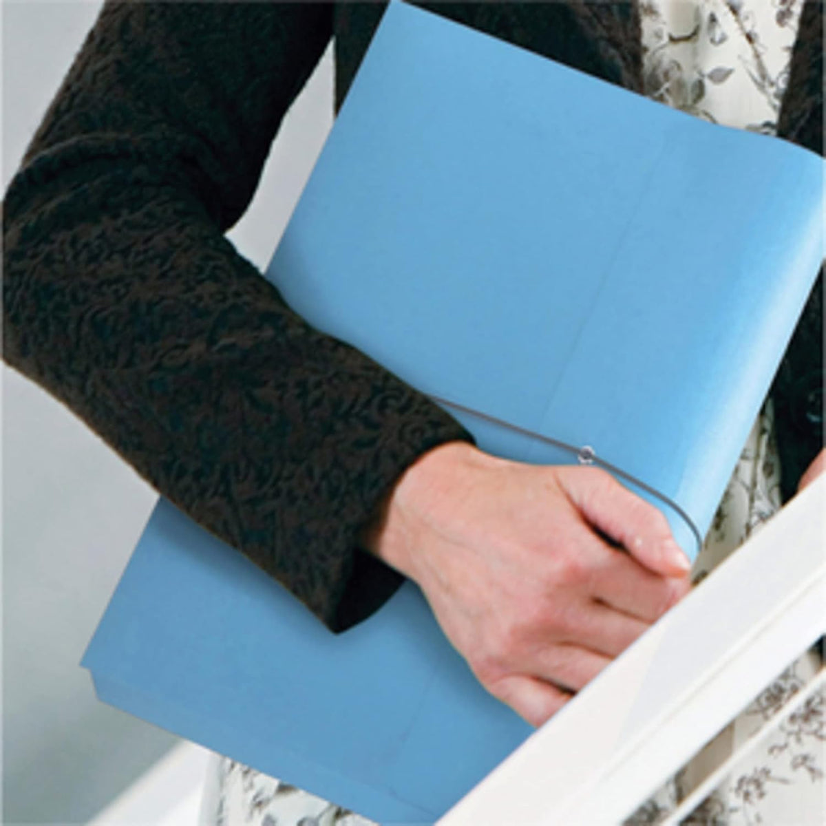 Smead Gekleurde uitbreidende File Wallet met flap en koordsluiting, 2 inch uitbreiding, lettergrootte, blauw, 10 per doos (77203)