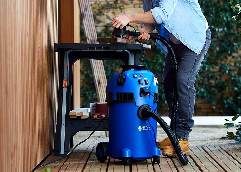 Nilfisk Multi II 30L T nat- en droogzuiger voor huis, tuin en auto - stofzuiger met of zonder zak (1400 W)