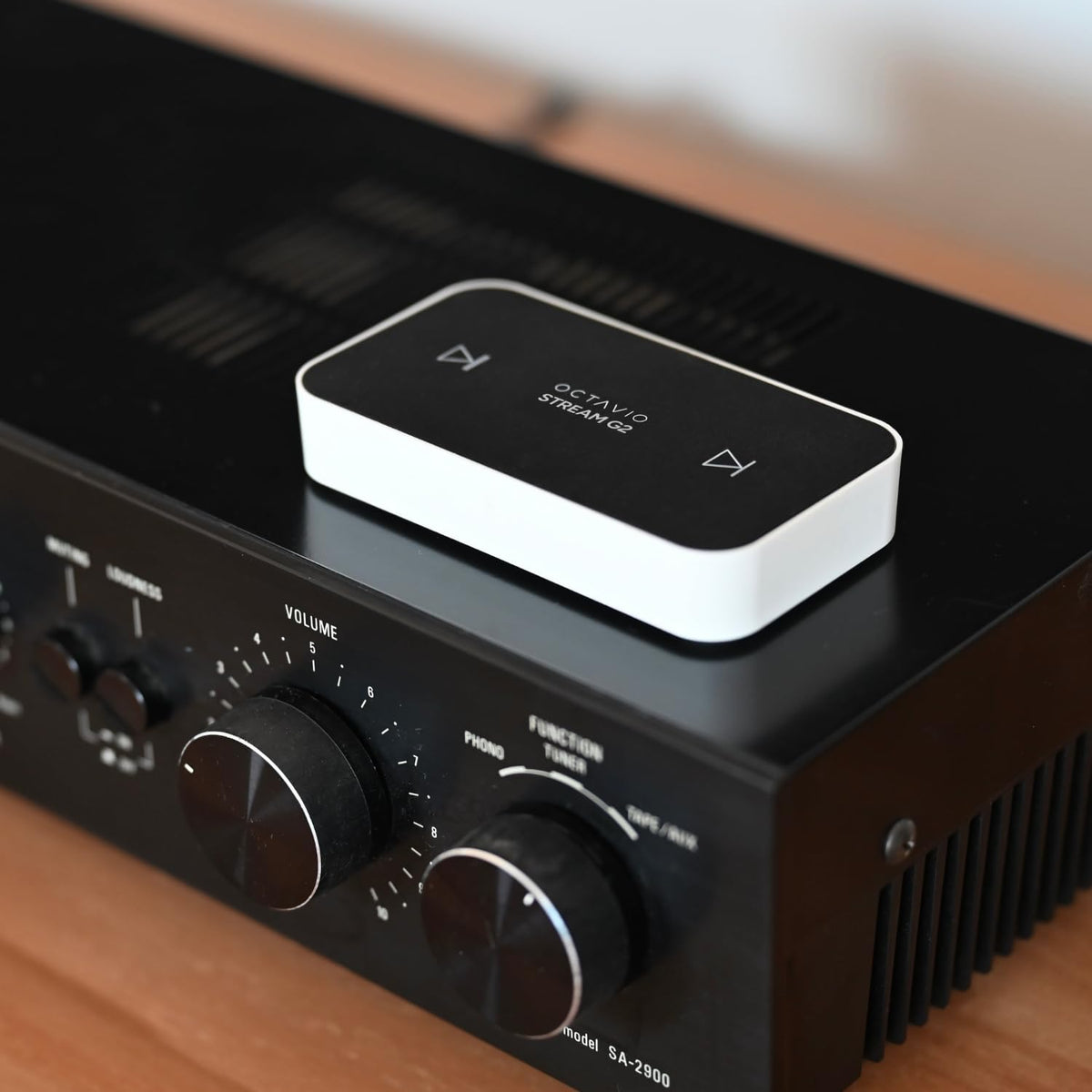 Octavio Stream G2 wifi-audiostreamer, compatibel met Google Cast 2.0, AirPlay 2, Qobuz, Spotify, Tidal, Deezer, Amazon, Muziek, Youtube Music, Hi-Res, Multiroom, Radio (mini-Toslink kabel -