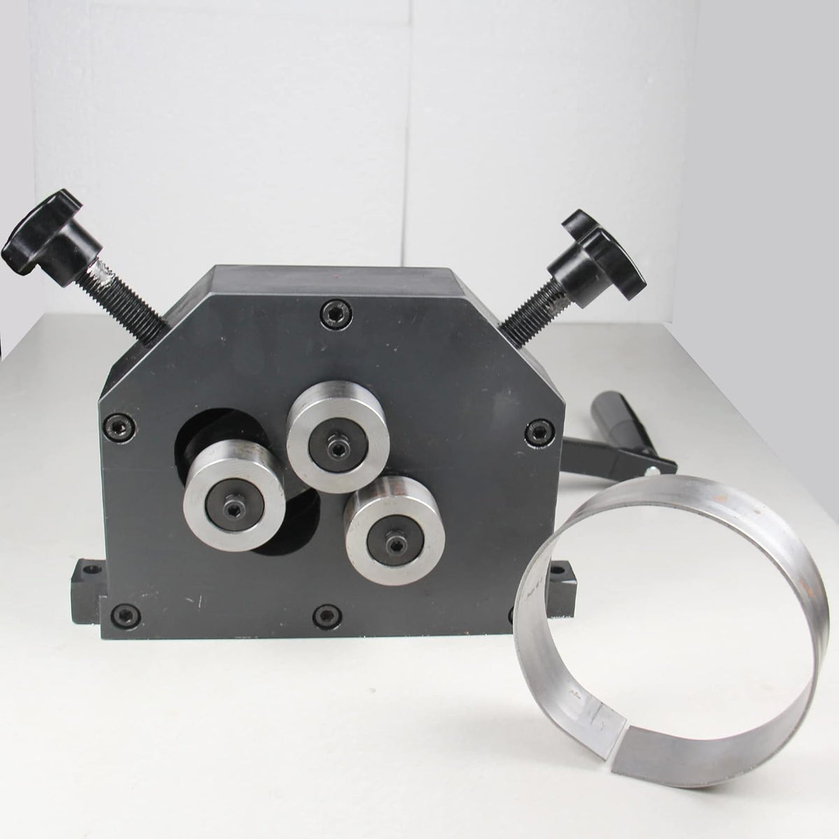 BOKA Ronde buigmachine met 3 walsen, metalen buigmachine, 70 mm buigradius, metalen rolbuigmachine met 250 mm greep, nauwkeurig buigen van plaatstaal, plat staal en rond staal
