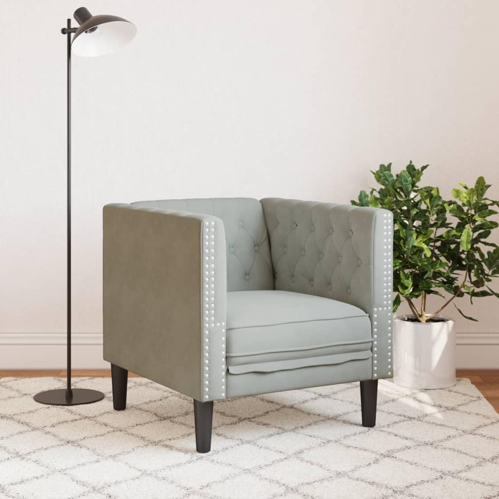 Chesterfield-fauteuil, lichtgrijs, fluweel, comfortabele gestoffeerde stoel met knoopstiksels en steunpoten voor woonkamer ontspanning