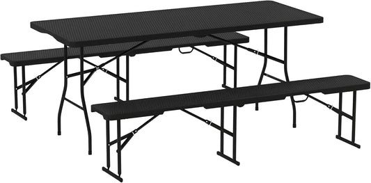 Outsunny Bierzeltgarnitur 3-teiliges Set Klappbar Campingtisch, 2 Bierbank mit Tragegriff, Rattanoptik, Biertischgarnitur Festzeltgarnitur für Balkon, Partyzelt, Garten 180 x 74 x 74 cm - QUORE