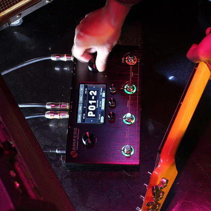 Multi-effectpedaal voor Gitaar, Bas en Akoestisch – Gitaar Effectpedaal – Bas Effectpedaal – Effectprocessor – Amp Modeler – 242 Effecten, 64 Amp-Modellen – 4-Inch Touchscreen, USB Audio Interface