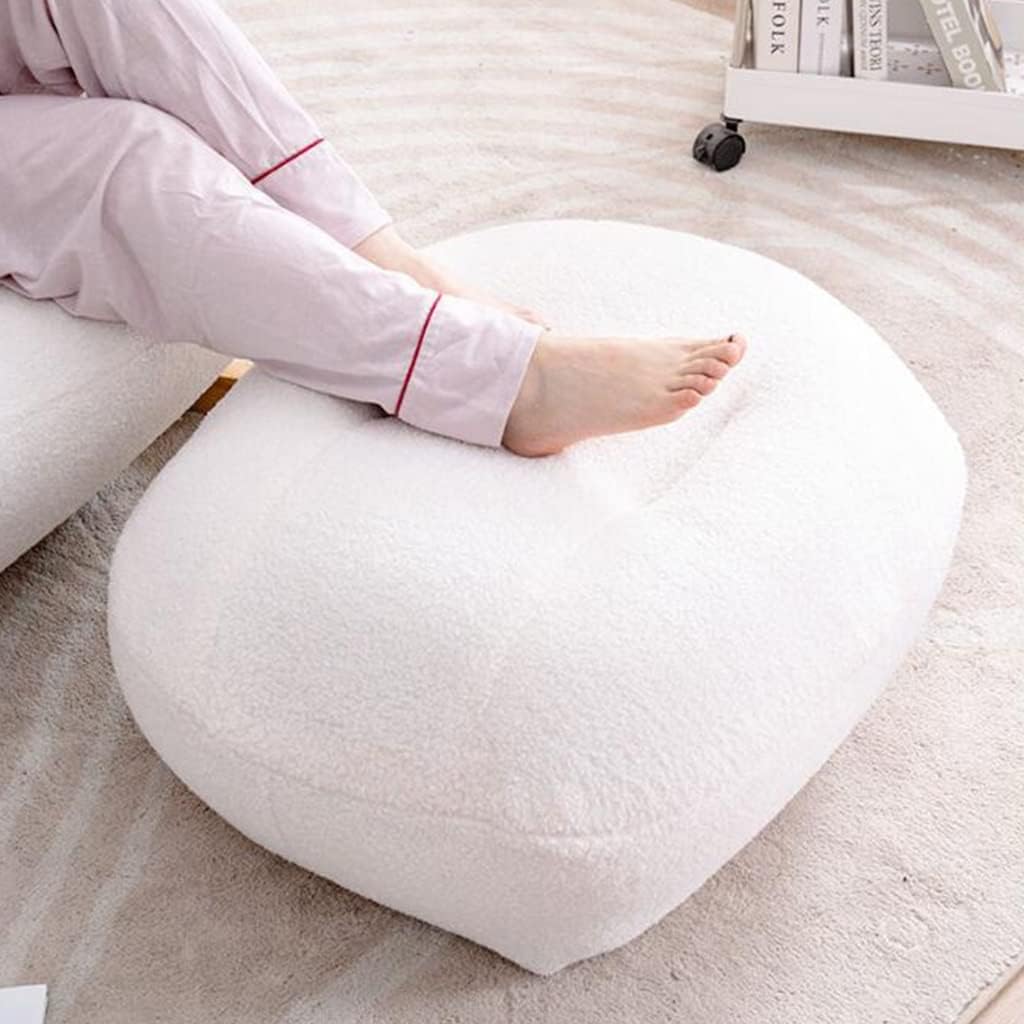 Wiegstoel – Schommelstoel – Fauteuil – Relaxstoel – Loungechair – Crèmekleurige Stof – Ergonomisch Ontwerp – Inclusief Voetenbankje