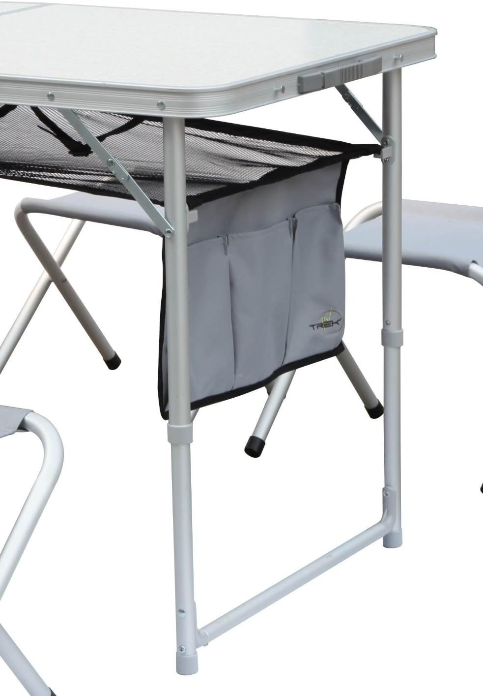 Klaptafel met 4 klapkrukken plus opbergruimte, alles past in een transportkoffer.