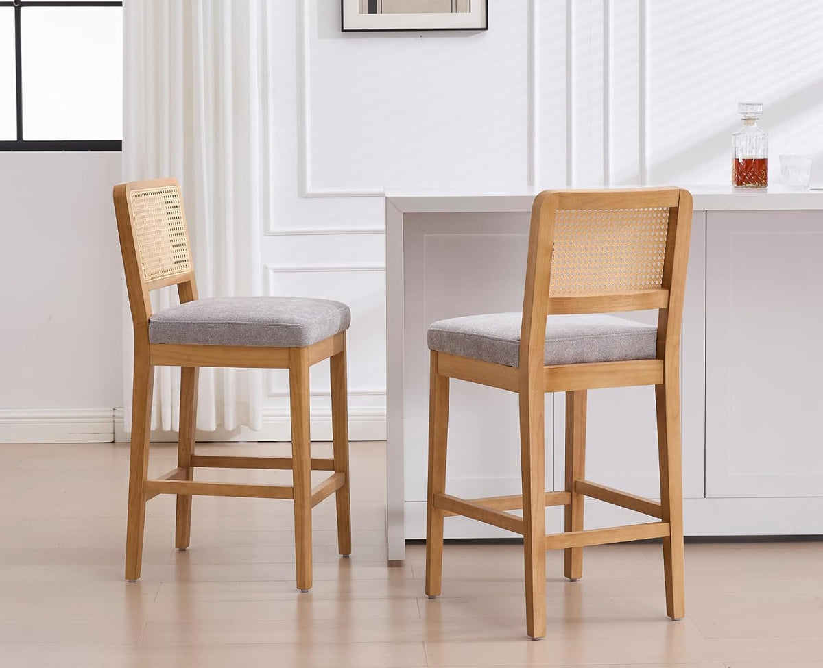 Barstoelen – Barkrukken – Keukenstoelen – Eetkamerstoelen – Set van 2 – Rieten Rugleuning – Comfortabele Chenille Zitting – Massief Houten Poten – Grijs-Naturel - QUORE