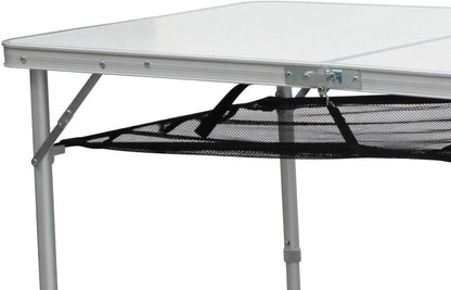 Klaptafel met 4 klapkrukken plus opbergruimte, alles past in een transportkoffer.