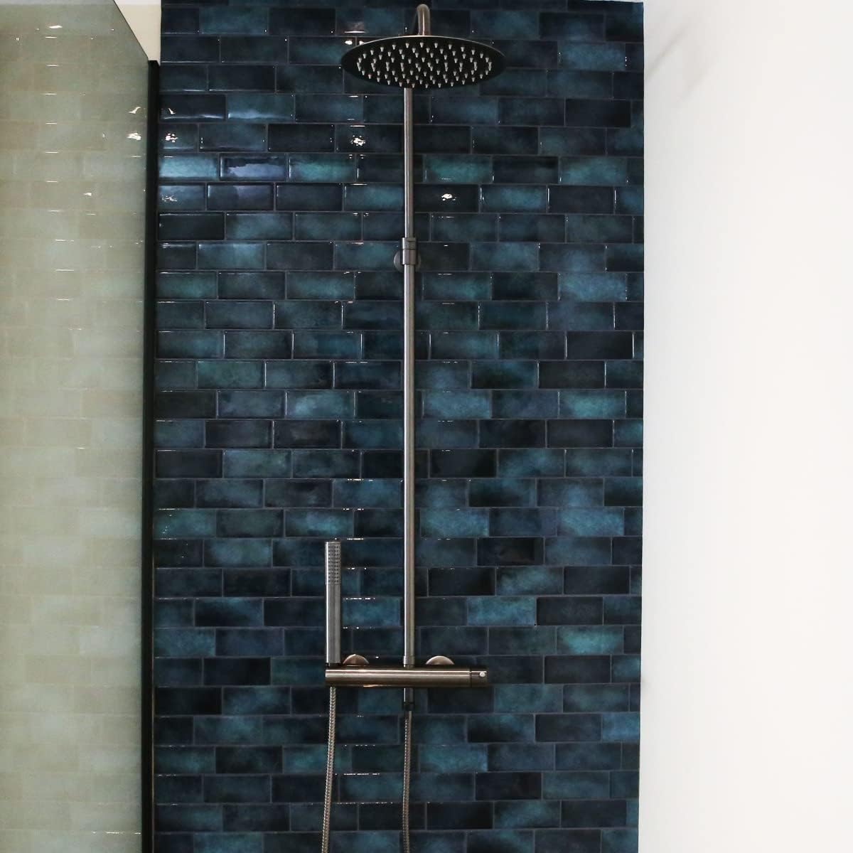Rode Gietijzeren Douche Set – Douchekraan – Douchethermostaat – Handdouche – Hoofddouche – Duurzaam Gietijzer – Thermostatische Temperatuurregeling