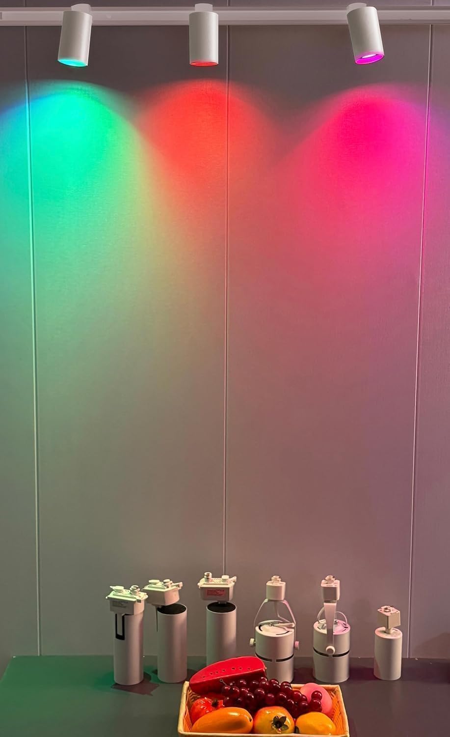 GU10 RGB-railverlichtingsset met gekleurde lampen, 8 stuks plafondspot met 2 x 1,5 m H-type rail, IR-afstandsbediening, meerkleurige spotlights (8 stuks, wit)