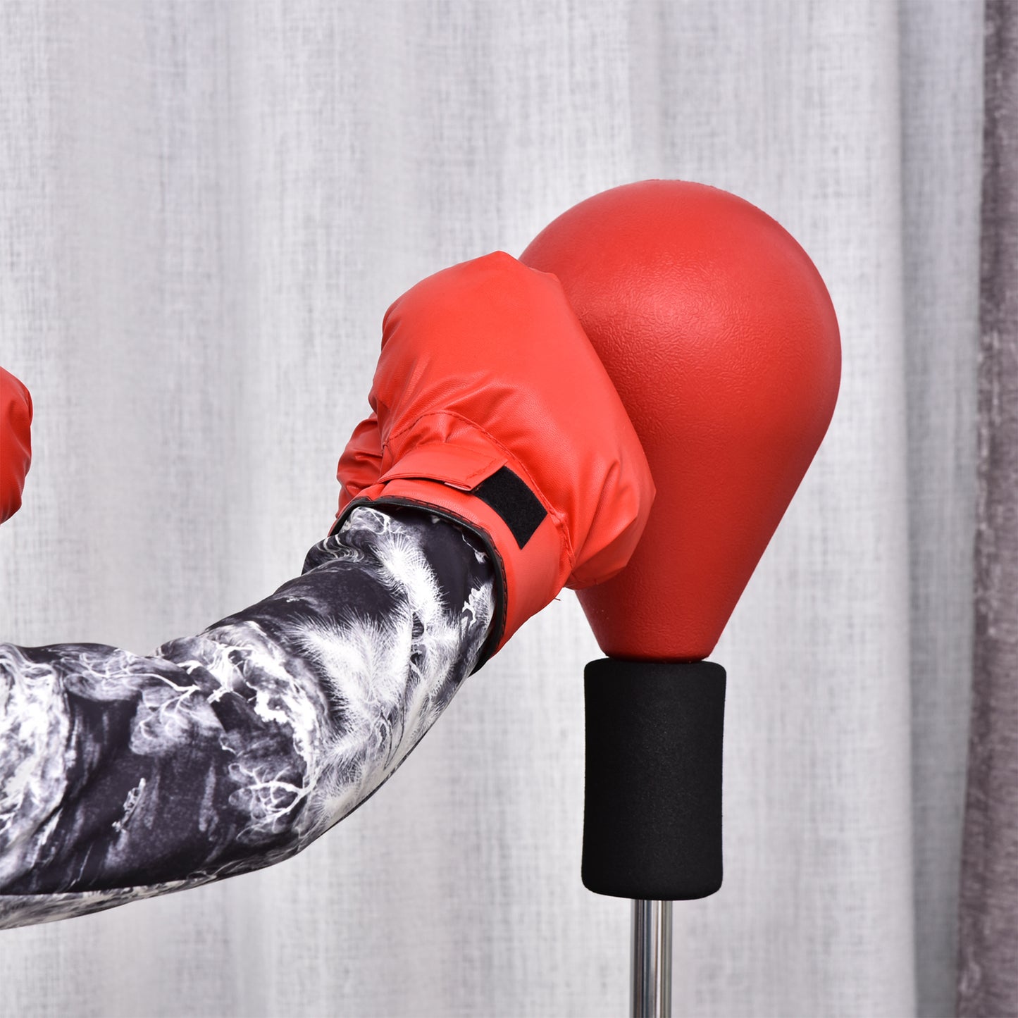 Punching Ball Set – Bokszak – Bokstraining Set – Stootbal – Bokshandschoenen Set – Verstelbare Hoogte 136-154 cm – Duurzaam IJzer Frame – Zwart Rood