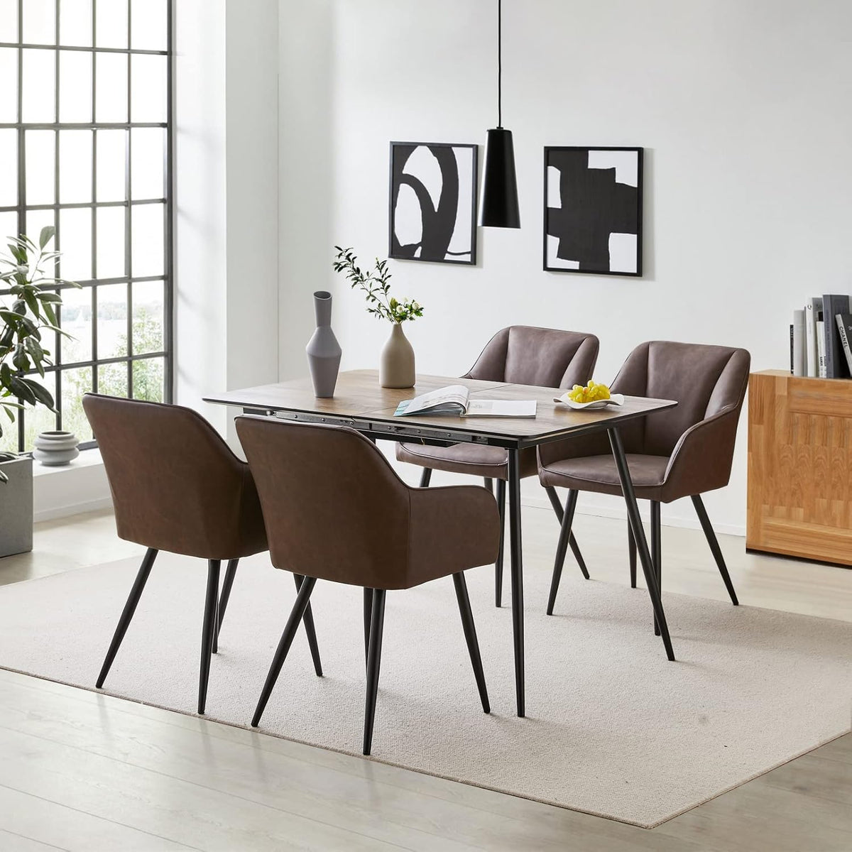 TUKAILAI Eetkamerstoelen, set van 2 met armleuningen, kunstleer, gestoffeerd, rugleuning, metalen poten, loungeontvangst, eetkamer, keuken, woonkamer, 2 stuks, bruin