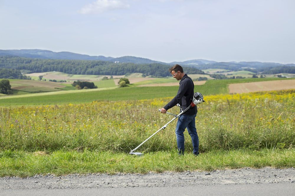 IKRA Benzine Bosmaaier trimmer IBF 25-1, incl. draadspoel, 4-tands mes & schouderriem, grijs/rood/zwart