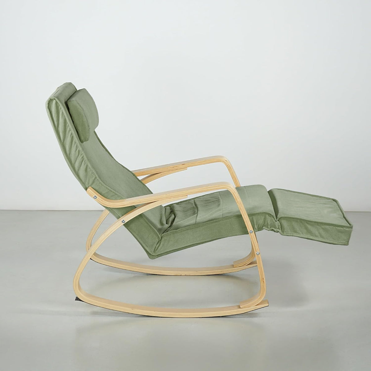 WeHome Swing Amor Schommelstoel met armleuningen van hout, Rocking Chair, schommelstoel met verstelbare voetensteun, woonkamerstoel, slaapkamerstoel (stof, groen)