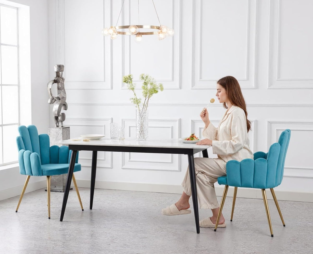 Velours Eetkamerstoel – Fluwelen Stoel – Accentstoel – Keukenstoel – Fauteuil – Set Van 2 – Zachte Blauwe Bekleding – Gouden Metalen Poten - QUORE