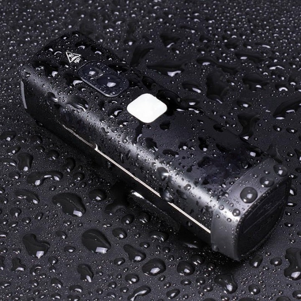 Fietslamp - Fietslicht - Fietsverlichting - met Intelligente Nachtrijmodus & Dagrijmodus - IPX7 Waterdicht - voor Fiets - Aluminium - 1400Lm - Zwart