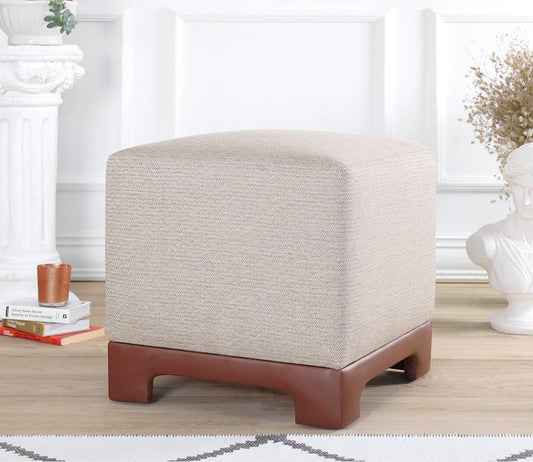 Stijlvolle Tan Poef, 50 x 50 x 47 cm, 50% katoen en 50% linnen, 35 DNS orthopedische spons, 6 cm dik, kunstleren legs, modern en comfortabel zitten
