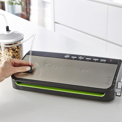 FoodSaver FFS005X vacuümmachine met opbergvak voor rol en snijder, pulsfunctie voor breekbaar voedsel, inclusief accessoires en bijpassende vacuümzakken