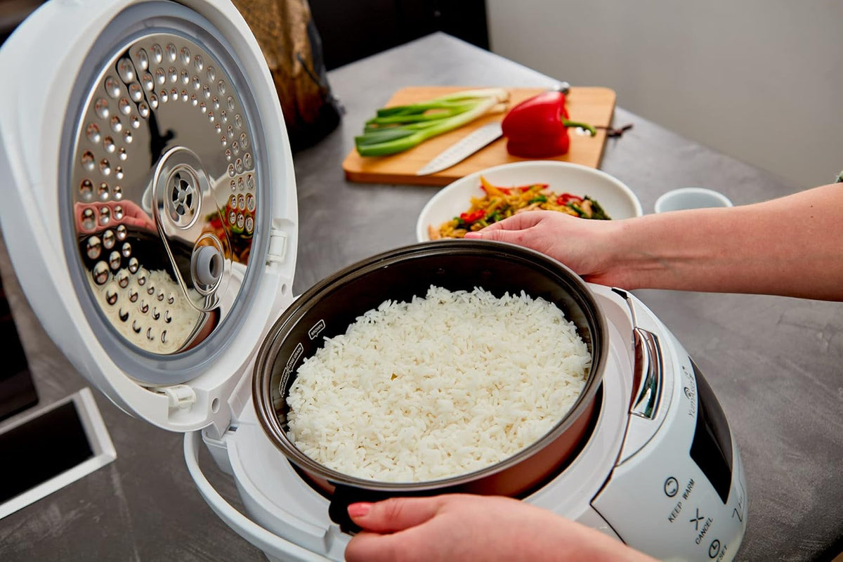 Yum Asia Sakura rijstkoker met keramische kom en Advanced Fuzzy Logic (8 kopjes, 1,5 liter) 6 rijstkokerfuncties, 6 multi-cooker functies, Motouch LED-display, 220-240V EU (White and Silver)
