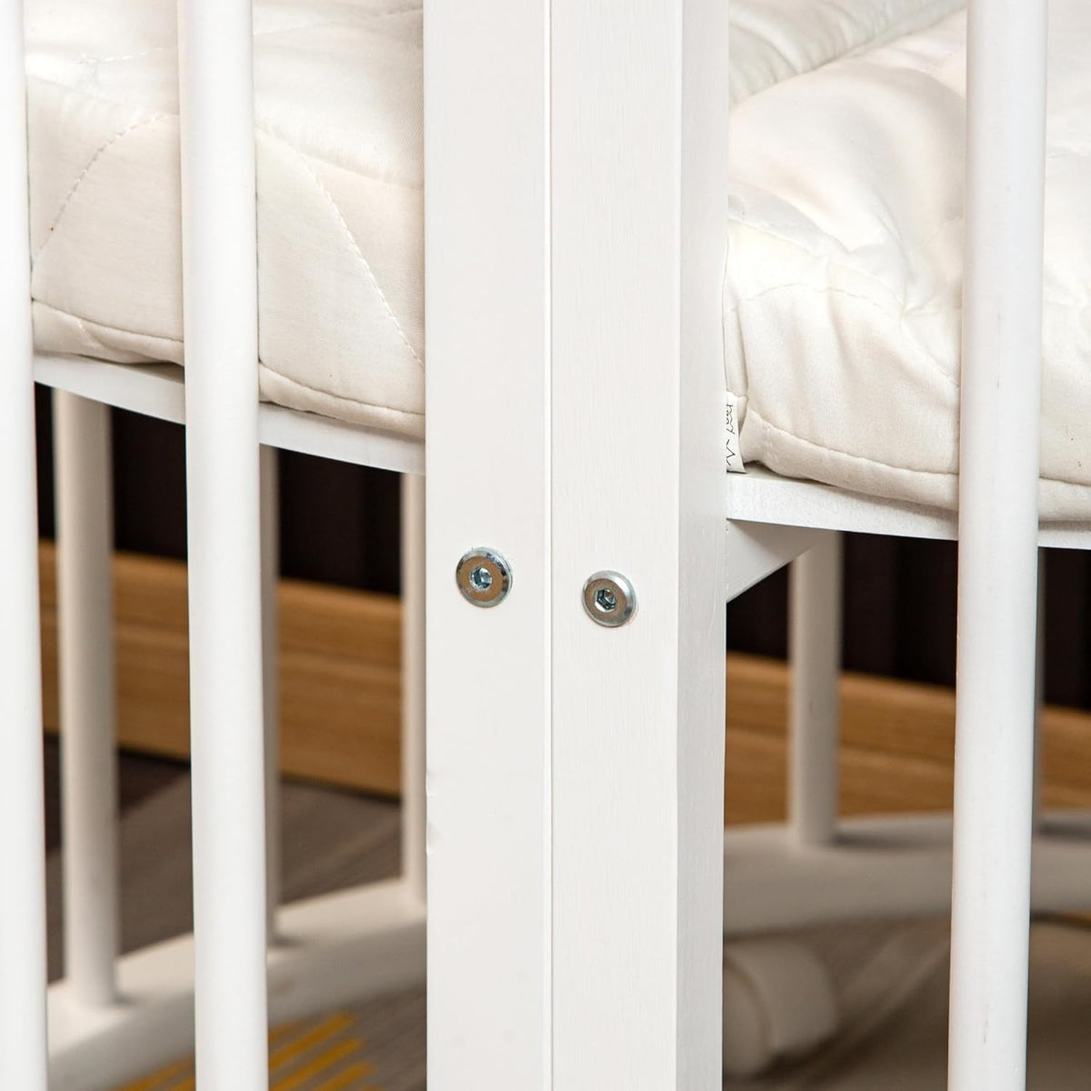 Baby Box – Round Wooden Play Box – Playpen – Includes Mattress – 91x91x85cm – White - QUORE