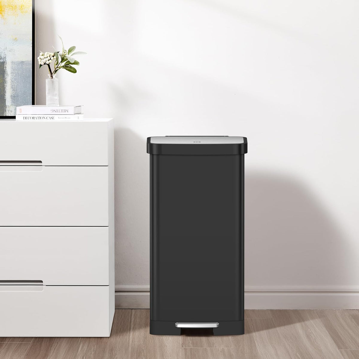 EKO Hudson Matte RVS 75 Liter/20 Gallon Stap Prullenbak met Achterkant Prullenbak Opbergvak (Mat Zwart