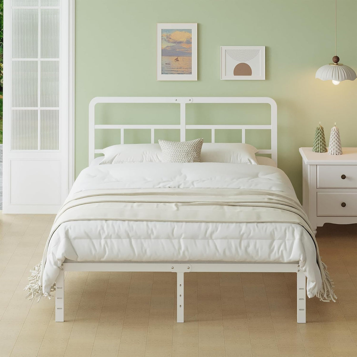 Lutown-Teen Metalen Bedframe 135x190 cm met Gebogen Hoofdbord, Hoogte 36cm, Dubbelbed Frame 135 x 190 met Lattenbodem Van Metaal, Opbergruimte onder het bed, Eenvoudige Montage, Wit