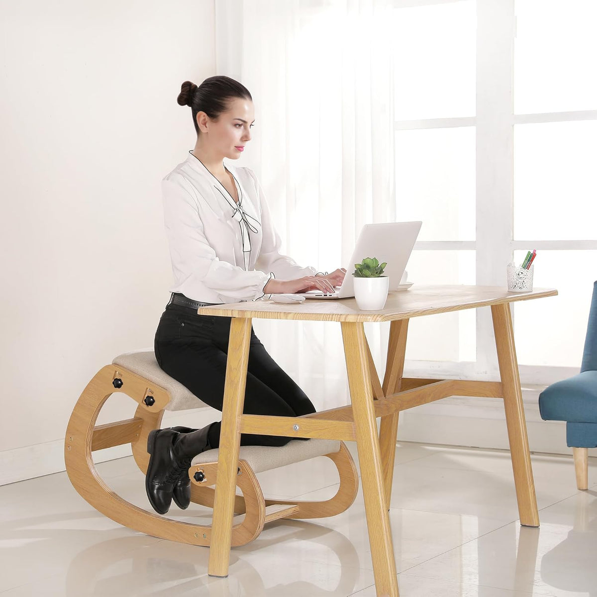 Predawn Ergonomische kniestoel voor rechte houding, kniekruk voor thuis, kantoor en meditatie, hout en linnen kussen (wit eiken)