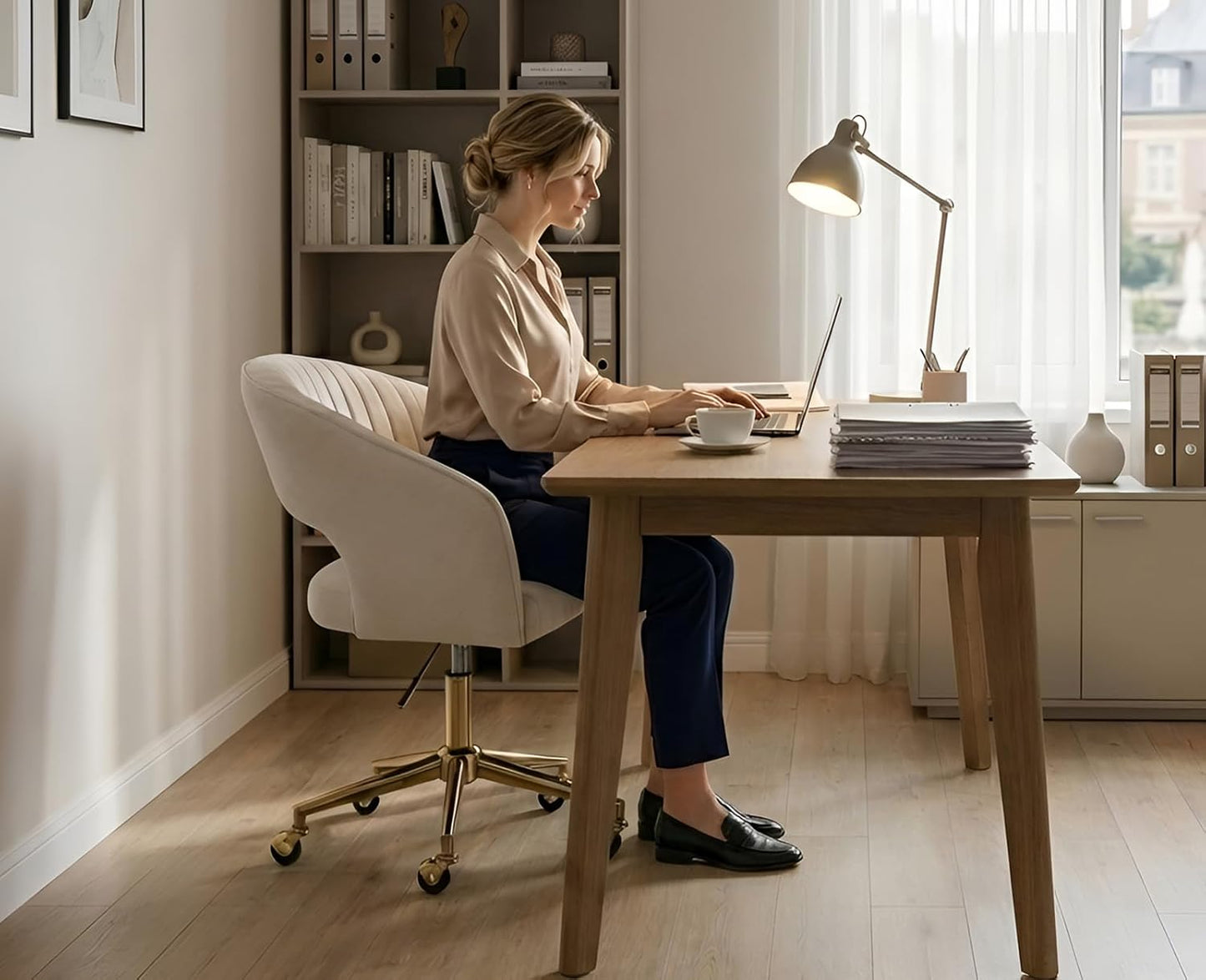 chairus Verstelbare Thuiskantoor Taakstoel Chenille Computer Draaibare Fauteuil Modern Open Rug Deskstoel (Beige)