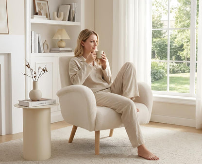 Armchair Upholstered Chair Modern Fur Chair with Wooden Legs Upholstered Chairs for Bedroom/Living Room White