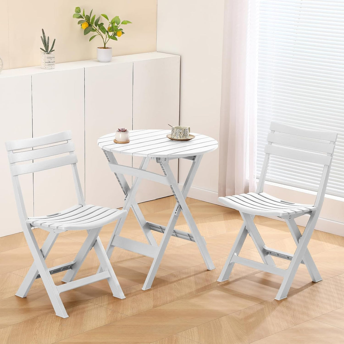 Plastic opvouwbare bistroset, 3-delige terrasbistroset, draagbare binnentafel en stoelen met rugleuning, opvouwbare terrasmeubelset voor balkon, veranda, achtertuin, tuin, zwembad (wit)
