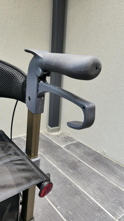 Identités 826024.CHAMPAGNE,Rollator Neo Fold Evolution Champagne
