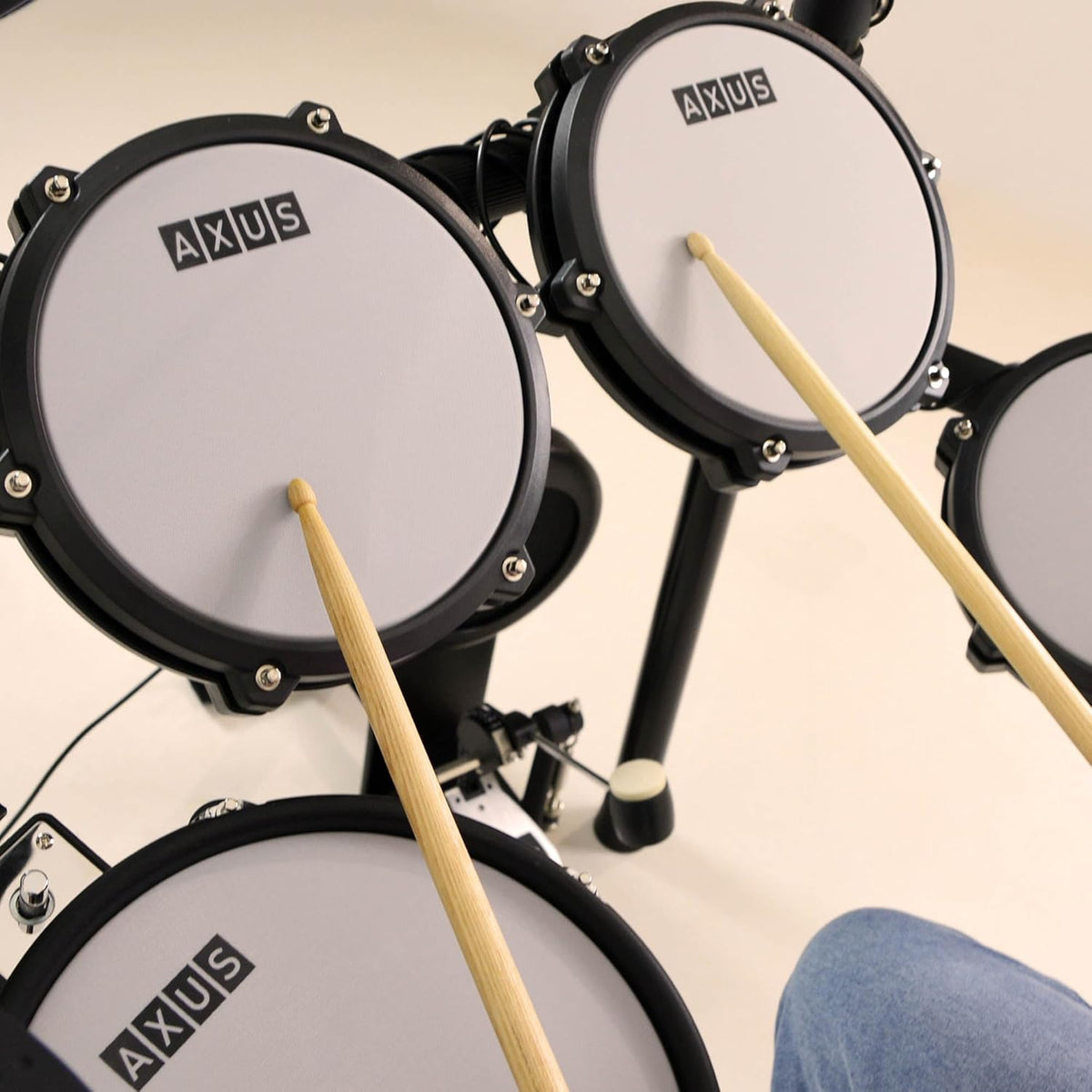 Axus AXK5 Elektronisch Drumstel - Complete Set met Mesh Heads, 25 Geluiden, USB MIDI, Koptelefoon, Kruk & Stokken Inbegrepen - Perfect voor Beginners Volwassenen Kinderen Thuis Oefenen