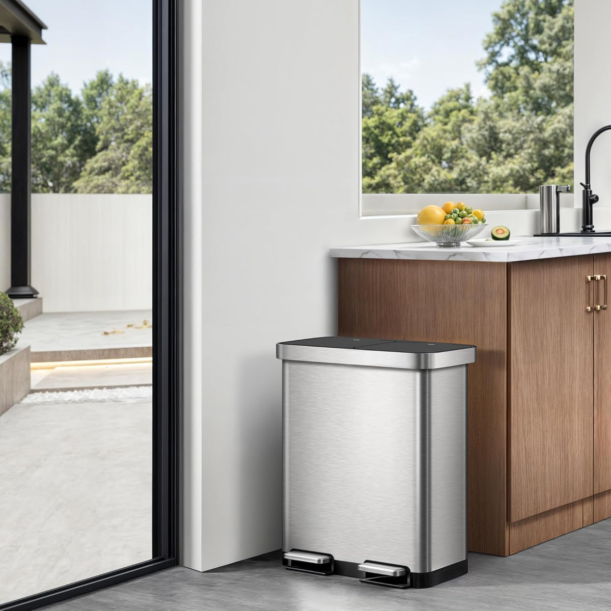 EKO Deluxe Prullenbak 2 Vakken, 40 + 28 liter, Recyclebare Vuilnisemmer, 12 vuilniszakken, Afvalscheiding met uitneembare binnenemmer, duurzame pedalen, soft closing, Vingerafdrukbestendig