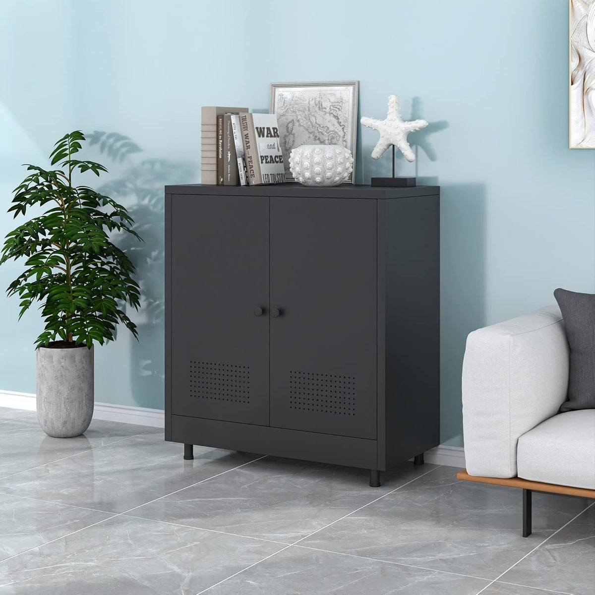 Metalen opbergkast met 2 deuren en verstelbare plank, stalen accent dressoir buffetkast voor thuis, kantoor, garage, entree, woonkamer, keukenkast en eetkamer (zwart) - QUORE