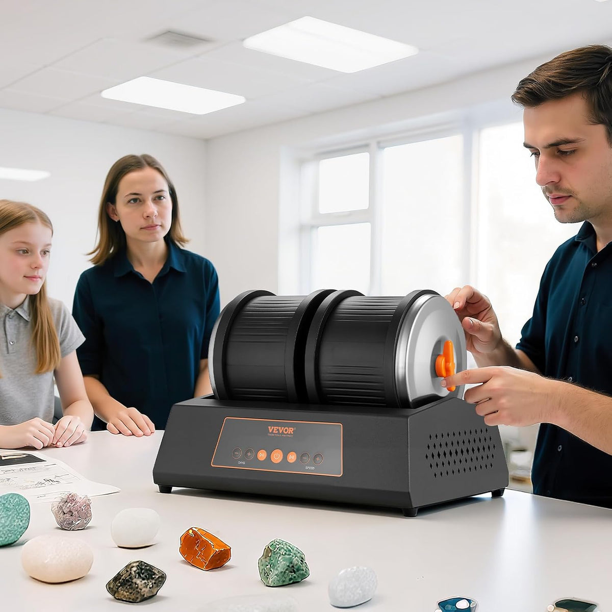VEVOR Stenen Polijstvat 3,6 kg Capaciteit 4 Speed Stenen Polijstmachine 9 Dagen Timer Dubbele Vat met Adapter voor Pro's en Amateurs Werkplaats DIY