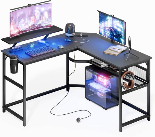 Mondeer L-vormig gamingbureau, 130 x 130 cm, computerbureau met ledverlichting, 2 stopcontacten en 2 USB-poorten, omkeerbaar hoekbureau met opbergplank, voor thuiskantoor, slaapkamer, zwart
