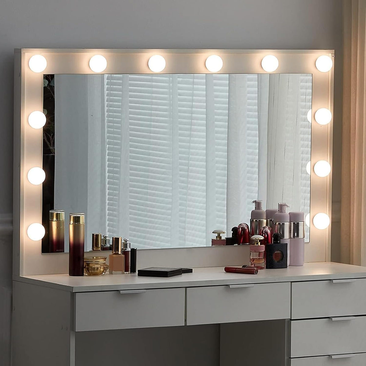 CLIPOP Dressing Table with LED Mirror, Makeup Table with Stool, Dressing Table with 4 Drawers and 1 Closed Storage Compartment for Bedroom - QUORE