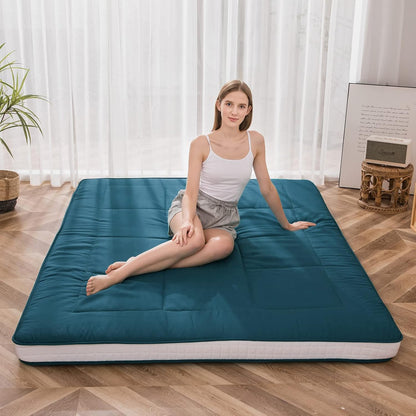 MAXYOYO Futon matras, gewatteerde Japanse vloermatras, gewatteerd, extra dik opvouwbaar slaapkussen, ademend vloerligbed, logeerbed (arduinkleur, kingsize)