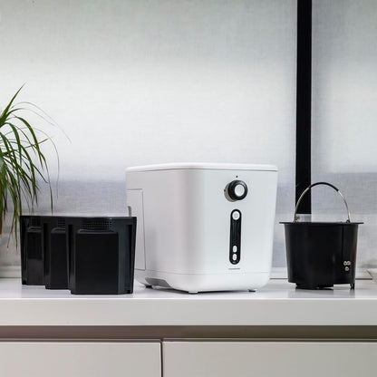 InnovaGoods® elektrischer Küchenkomposter 3 Liter, idealer Komposter für das Recycling von organischen Abfällen ohne Geruch, elektrischer Komposter mit Antihaftbeschichtung.