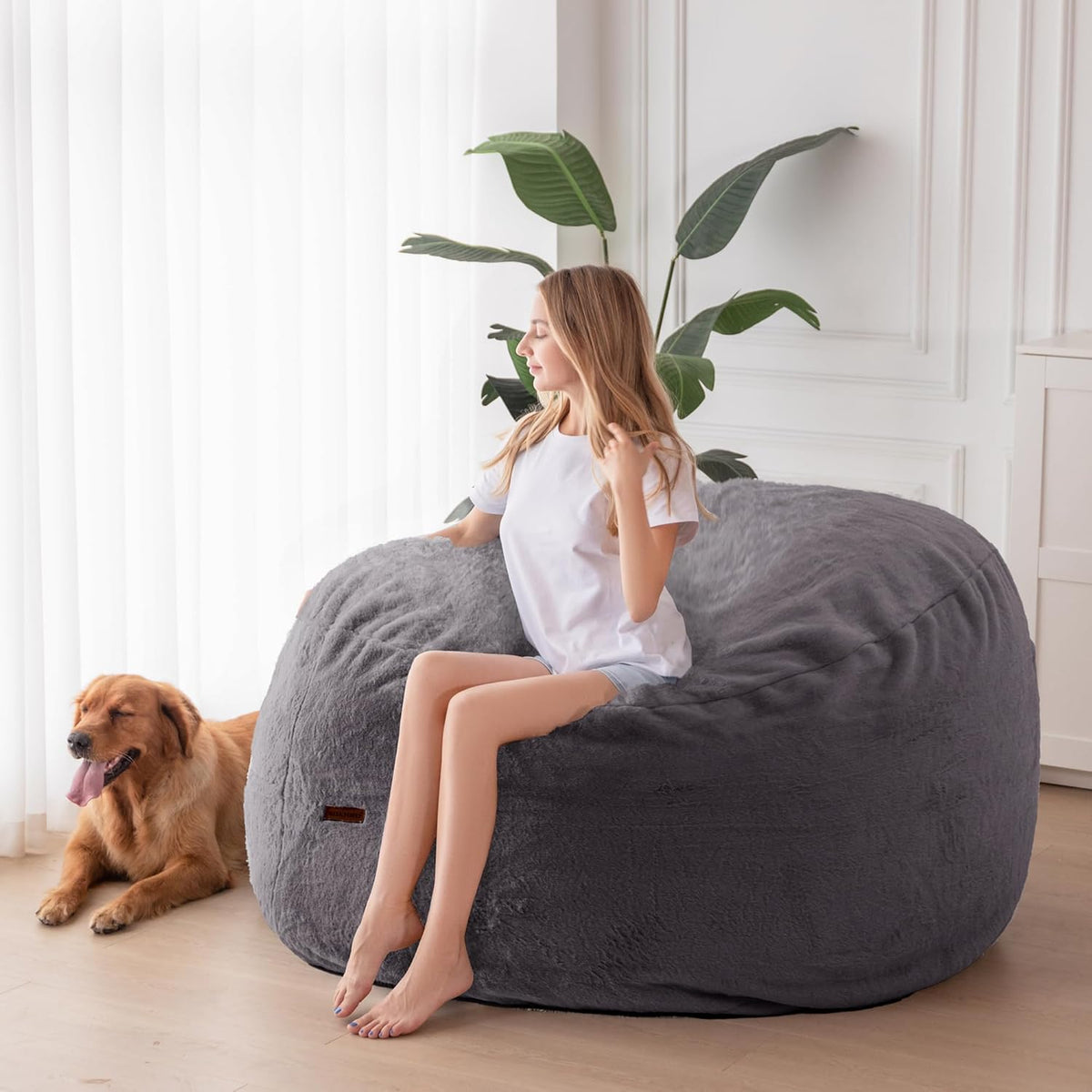 MAXYOYO Bean Bag Bed Convertible Bean Bag to Bed Foam Sofa with Shaggy Cover and Fluffy Filling for Adults, Teenagers Guests (Anthracite, Double Bed)