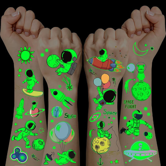 Ruimte kindertatoeages, 12 vellen lichtgevende tatoeages, heelal, kindercadeaus voor jongens van 3, 4, 5, 6, 7, 8, 9, 10 jaar, kindertatoeages, huidvriendelijk, geschikt voor de ruimte, cadeautje